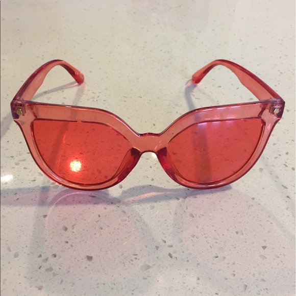 3/$25 Oversized Translucent Red Sunglasses 🕶 - Picture 1 of 4